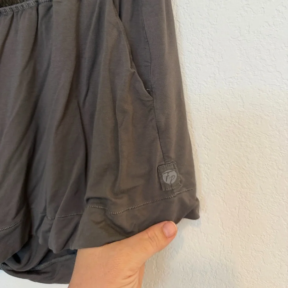 Faceplant Dreams Short Shorts in Earl Gray size Large - Picture 3 of 6